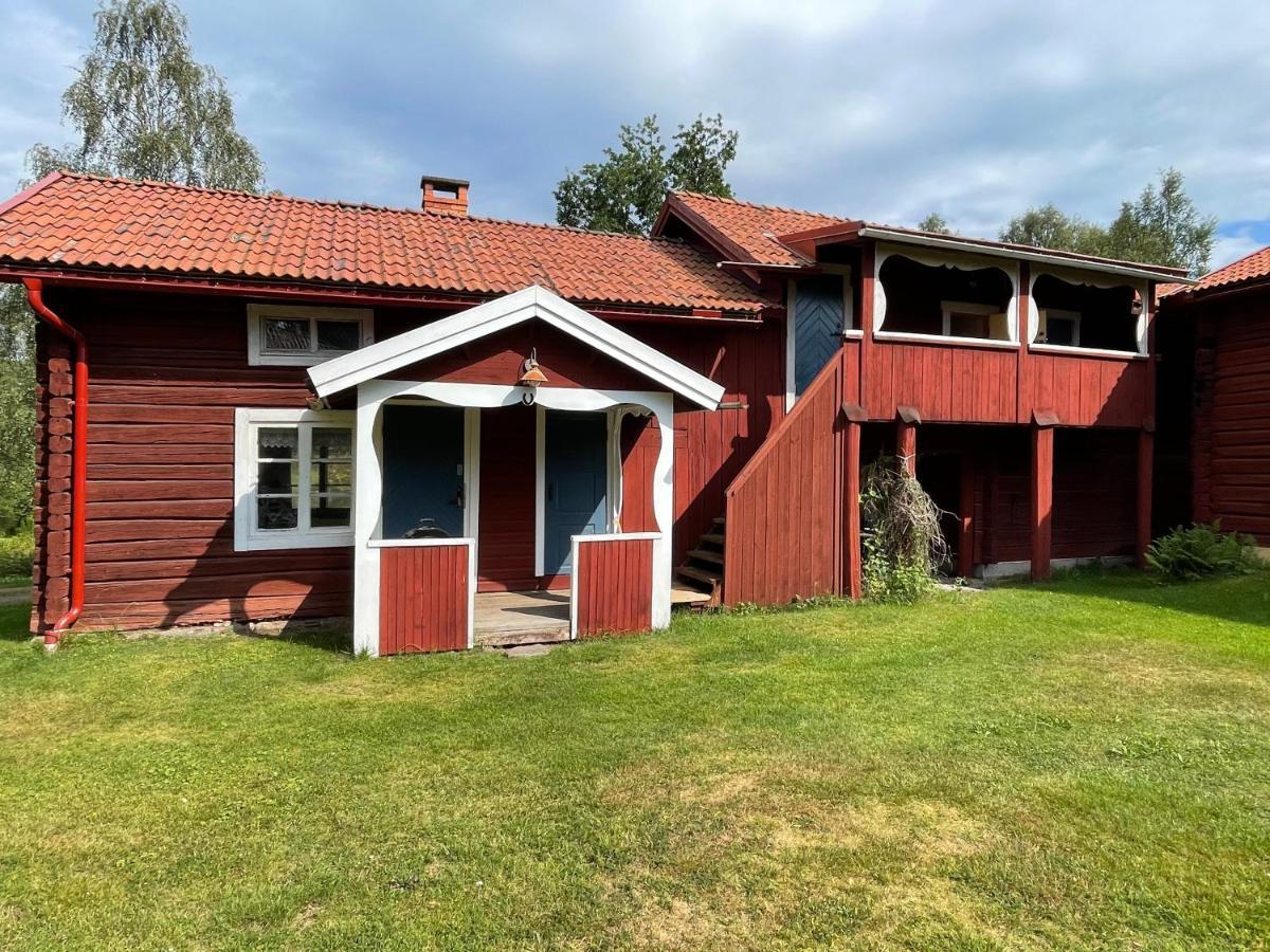 Dalastuga Med Tillgang Till Badplats Лександ Экстерьер фото