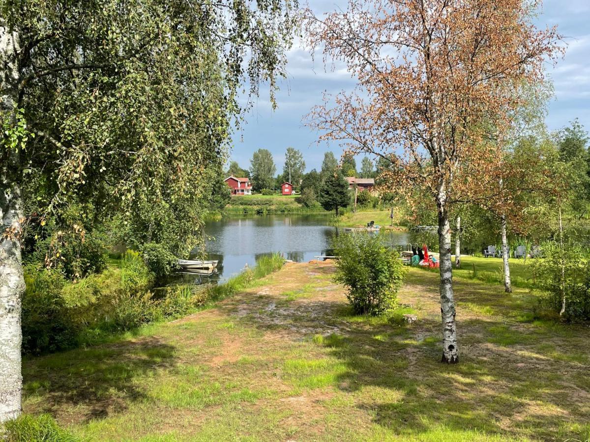 Dalastuga Med Tillgang Till Badplats Лександ Экстерьер фото